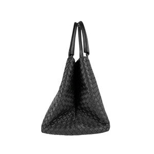 Bottega Veneta handbag intrecciato leather black
